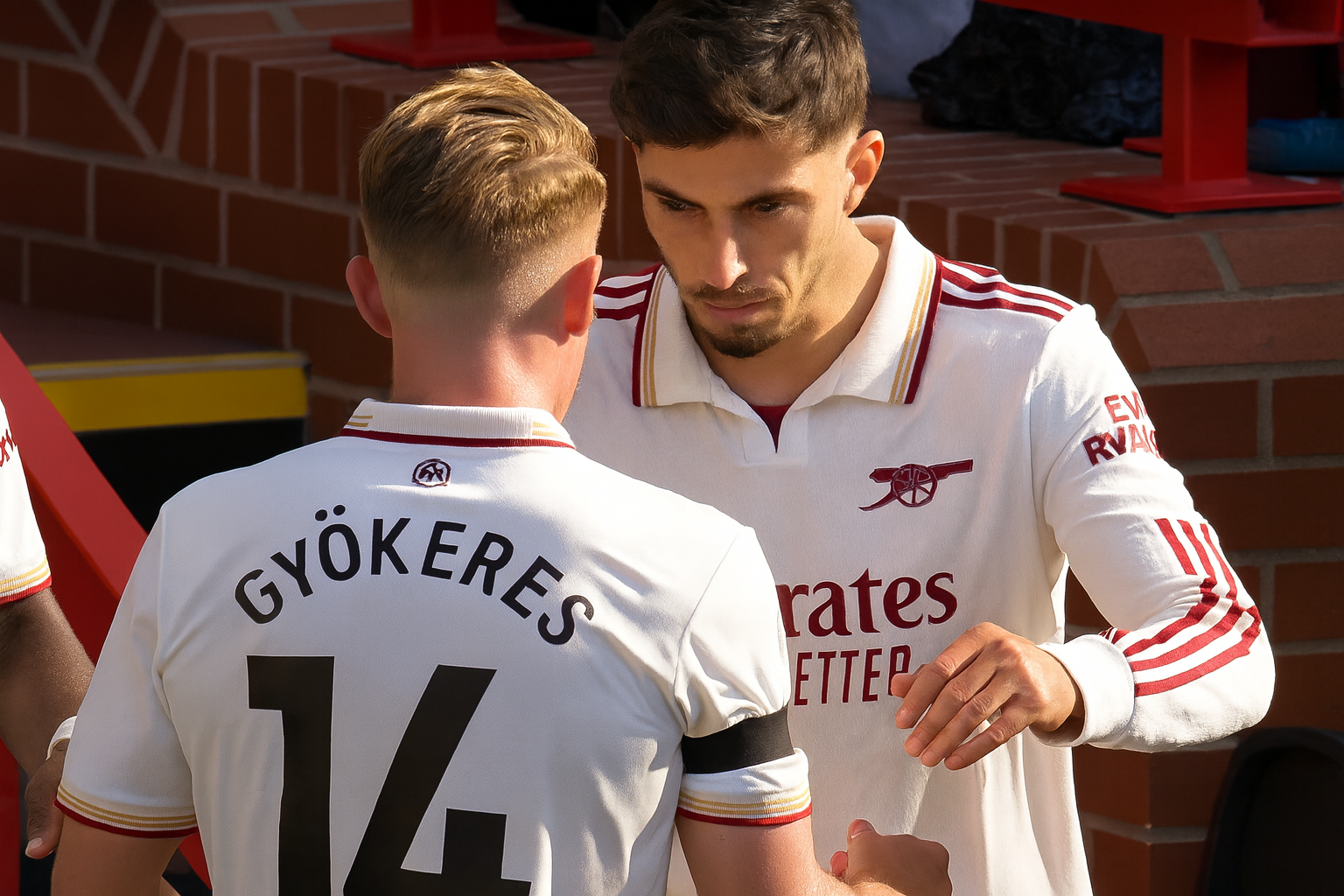 Viktor Gyokeres Struggles in Arsenal Premier League Debut vs Man United